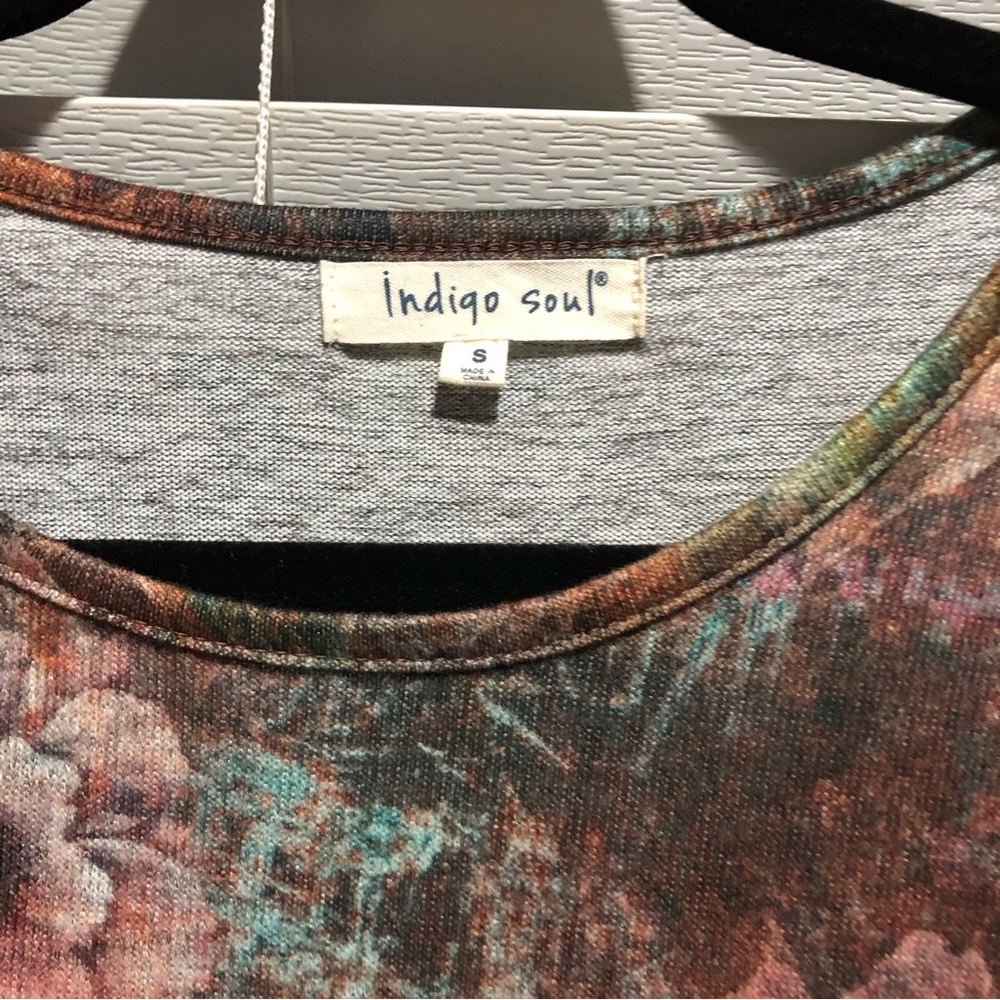 Indigo soul Tunic top - Picture 2 of 5